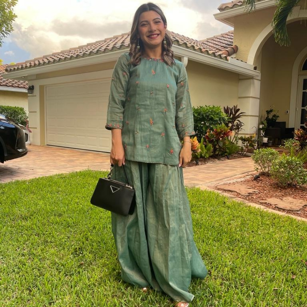 2 piece Pakistani Dress, 20" chest, 27" length